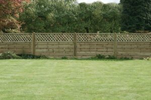 Horizontal Lattice Top Panel